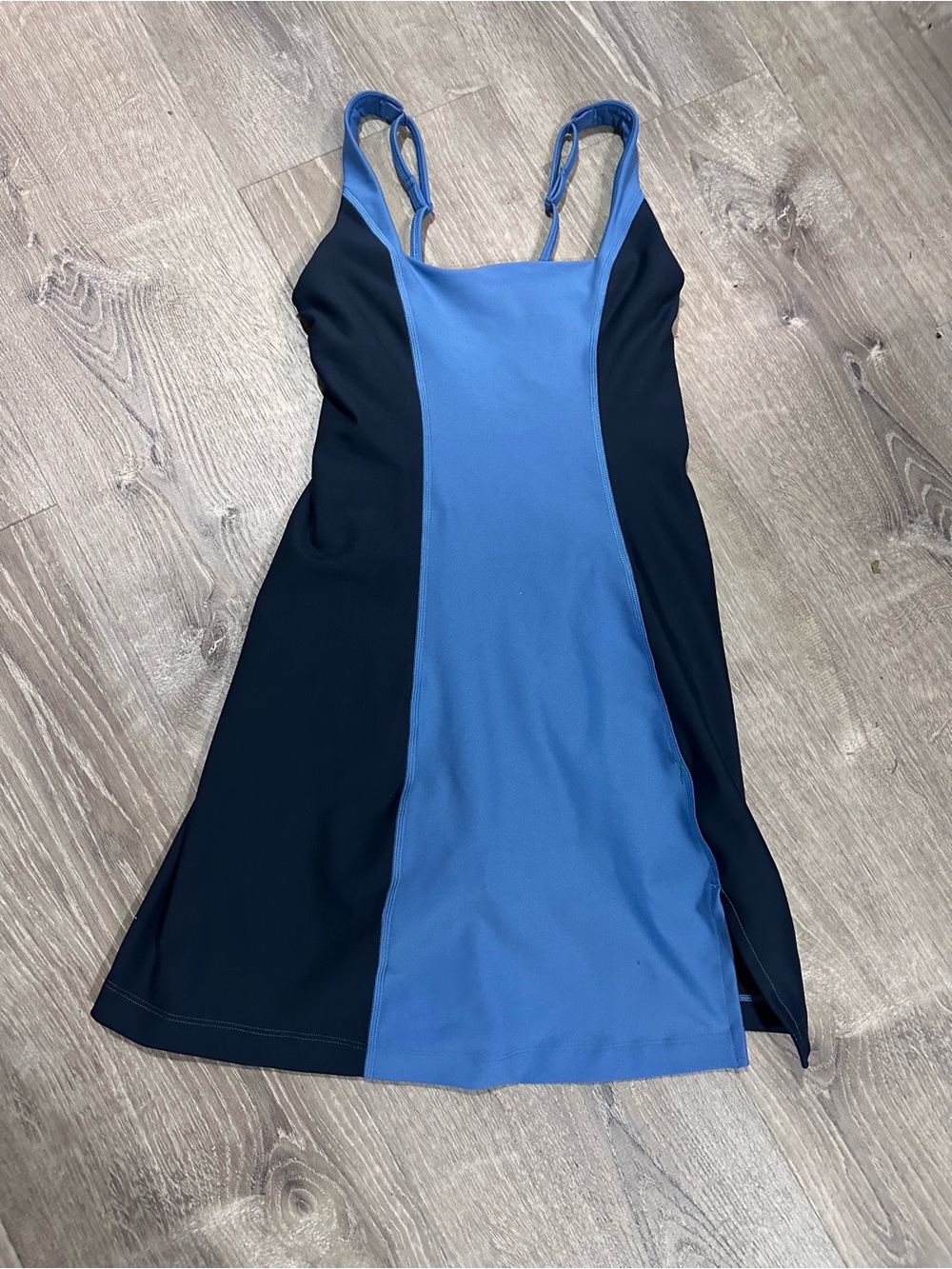YPB Abercrombie & Fitch Colorblock Athletic Dress in Blue and Navy